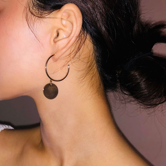 Urban Outfitters Jewelry - Minimalist Drop Hoop Earrings Circles